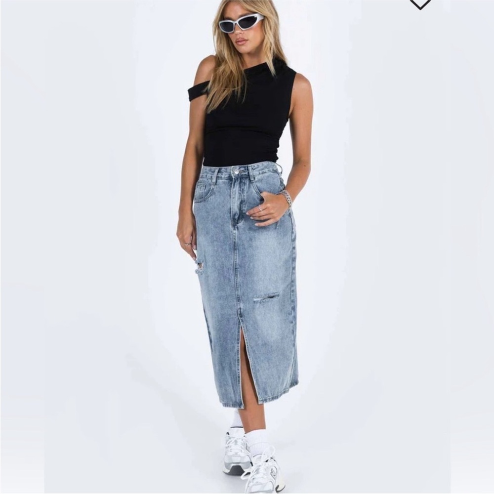 PRINCESS POLLY | Women’s Light Wash Denim Midi Skirt size 6